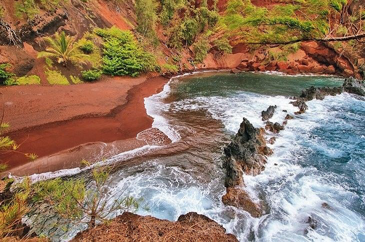 Santorini – A Romantic Escape